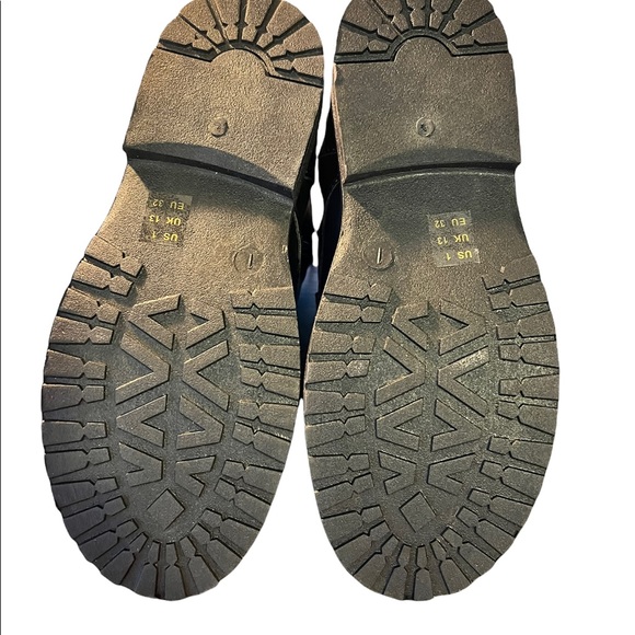 Fabkids Studded Strap Moto Boot, black, Girl’s size 13 & 1 - Picture 4 of 6